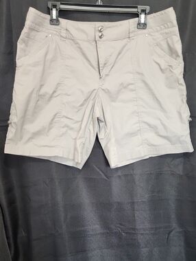 Light Gray Women's Casual Cargo Shorts